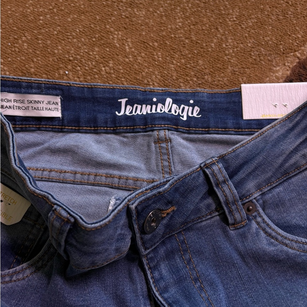 Women's High Rise Jeans - Classic Blue